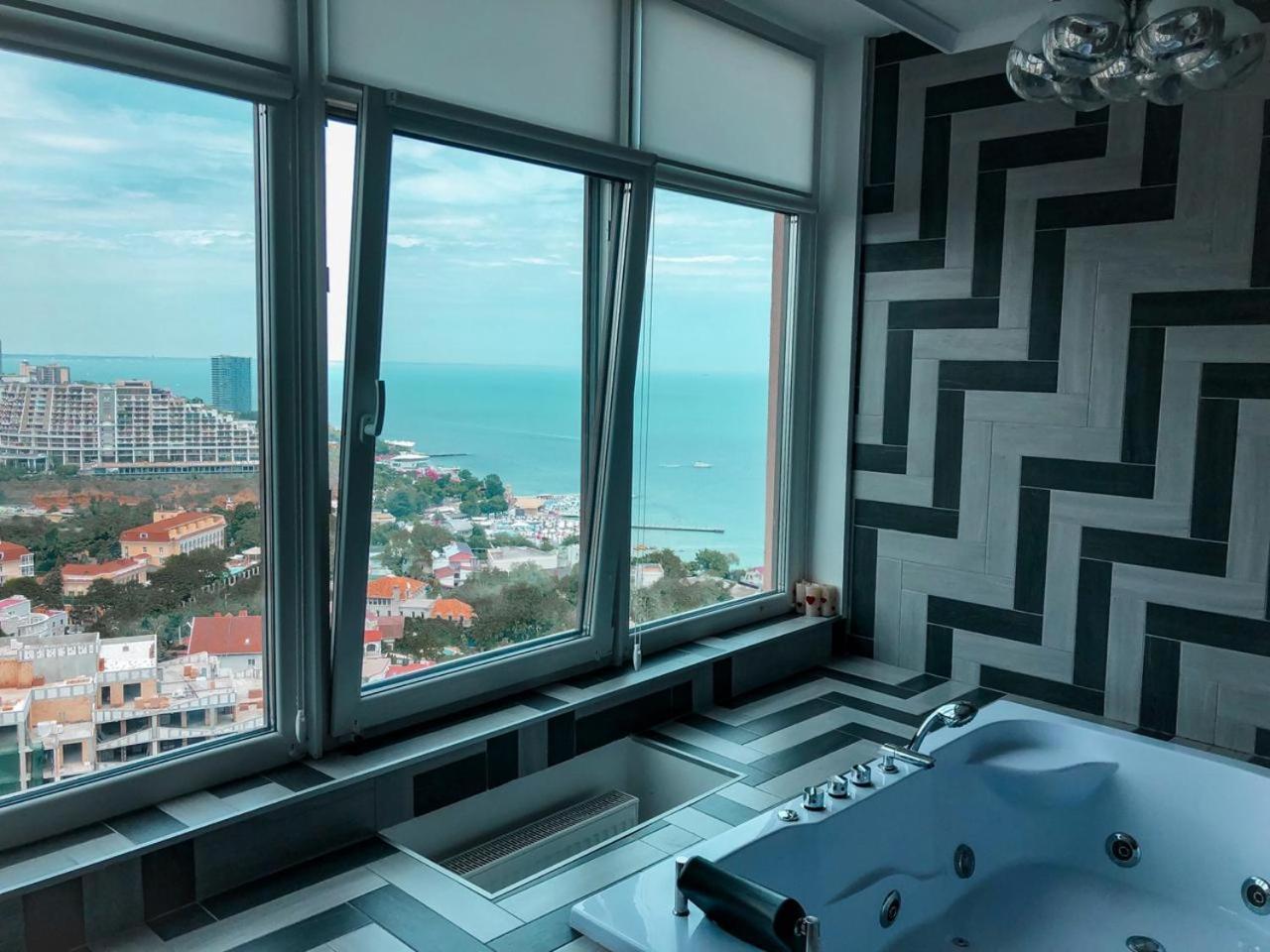 M&P Vip Appartments In Arkadia Одесса Номер фото