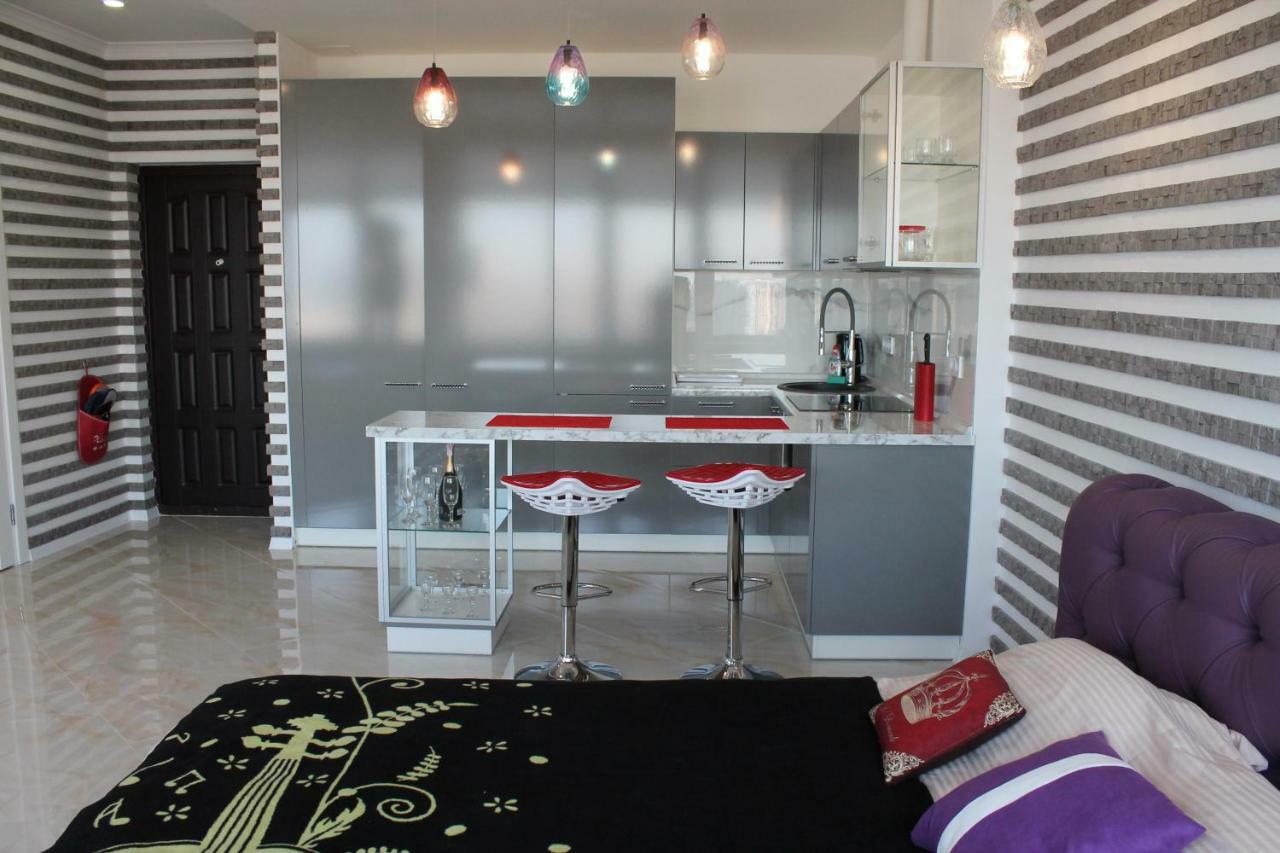 M&P Vip Appartments In Arkadia Одесса Экстерьер фото