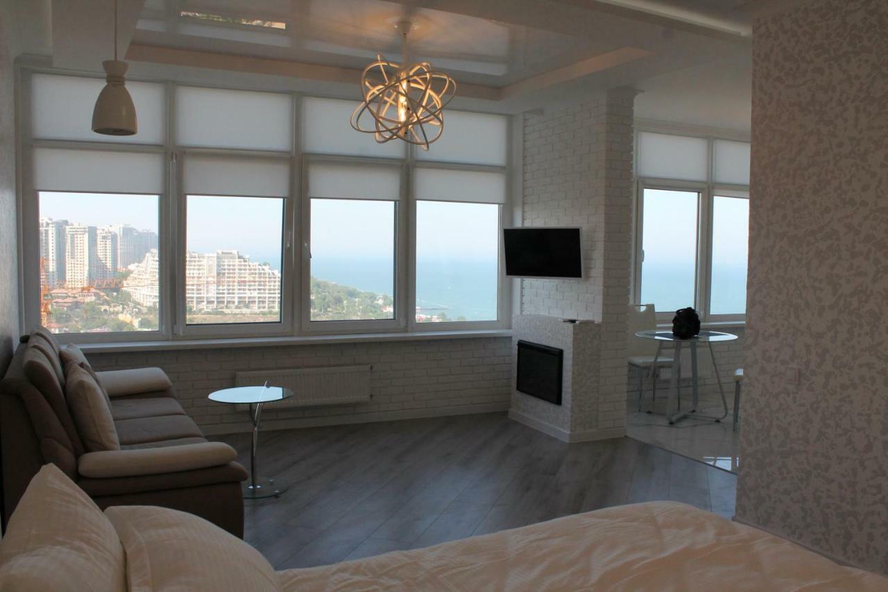 M&P Vip Appartments In Arkadia Одесса Экстерьер фото